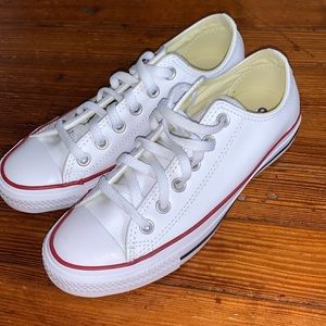 Size 7.5 white leather Converse